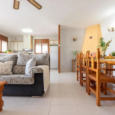Sandra By Interhome بيت للعطل